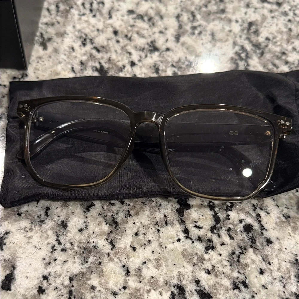 Stylish Brown Smart Glasses - Bluetooth